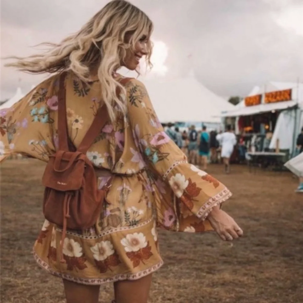 Boho Floral Print Belted Short Kimono Cover up - Picture 1 of 7